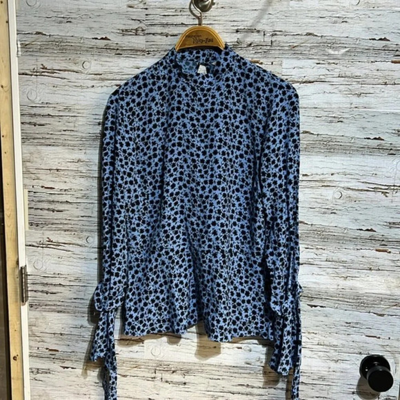 H&M open back high neck floral blouse size 6 - Picture 2 of 11